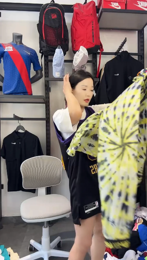 407编码 耐克卫衣服饰过款为准 尺码