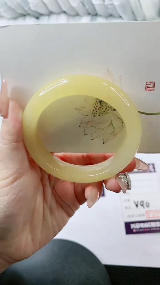 【闪购商品】石英质玉手镯未镶嵌多样性发货V90