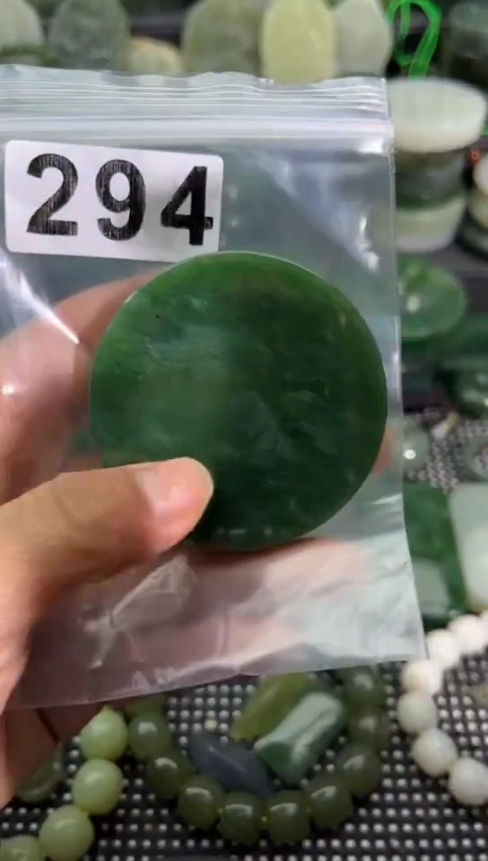 未镶嵌和田玉珠宝半成品镯芯