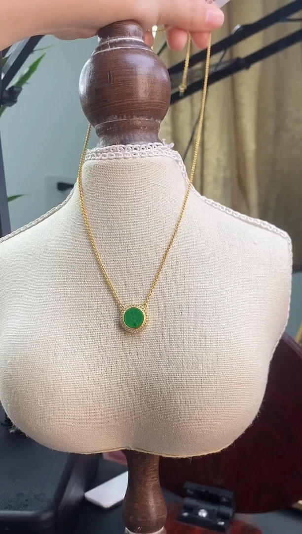 颈饰银S925镶嵌翡翠多样性发一18145