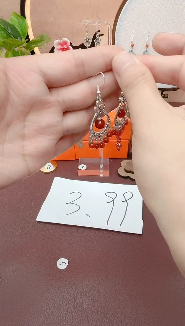 足银镶嵌耳坠玛瑙/玉髓j404000