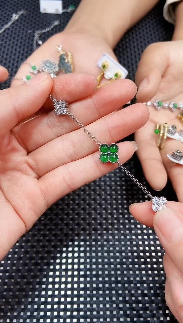 【闪购商品】翡翠手链未镶嵌111111111
