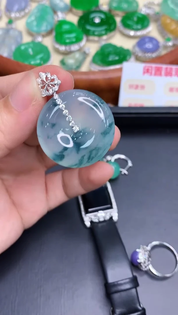 颈饰18K金镶嵌翡翠621-中国好珍宝