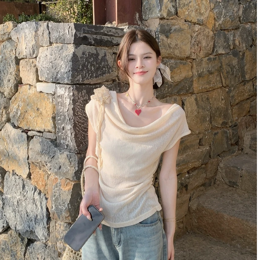 2025新款韩系氛围感纯欲风立体花朵荡领上衣女装