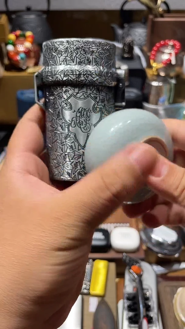 瓷片闪购商品 如图所示