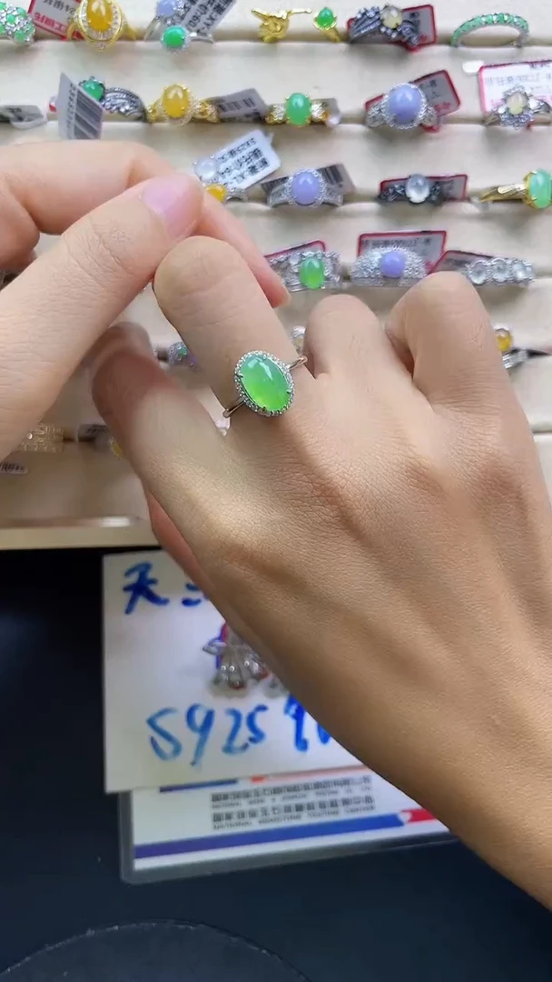 银S925镶嵌戒指翡翠翡翠 蛋面 银S925镶嵌