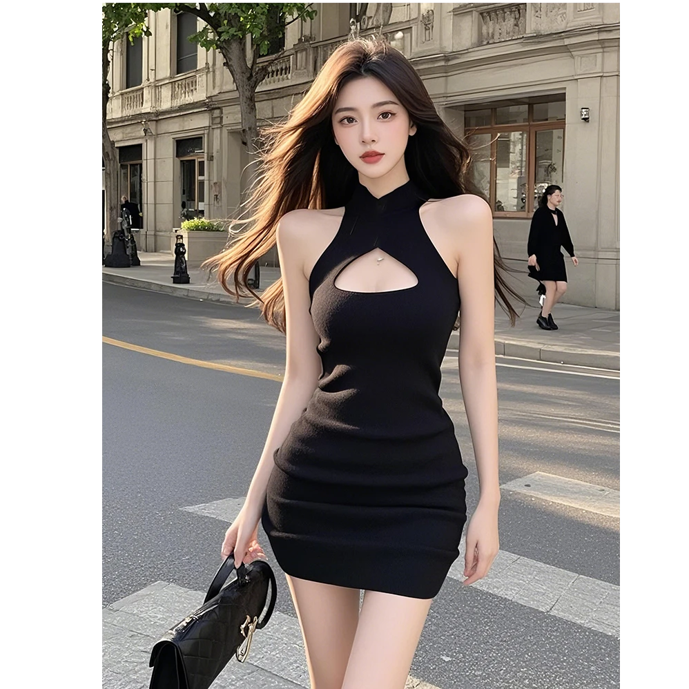 2025露背性感镂空领无袖包臀连衣裙女夏黑色小个子新款a字短裙子