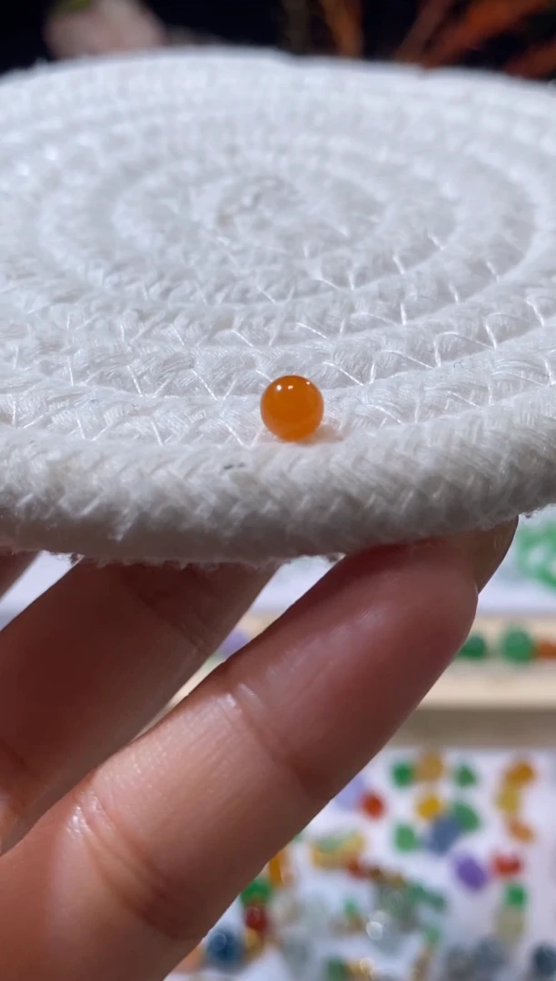 未镶嵌定制翡翠卡4.8珠珠 买断不退换