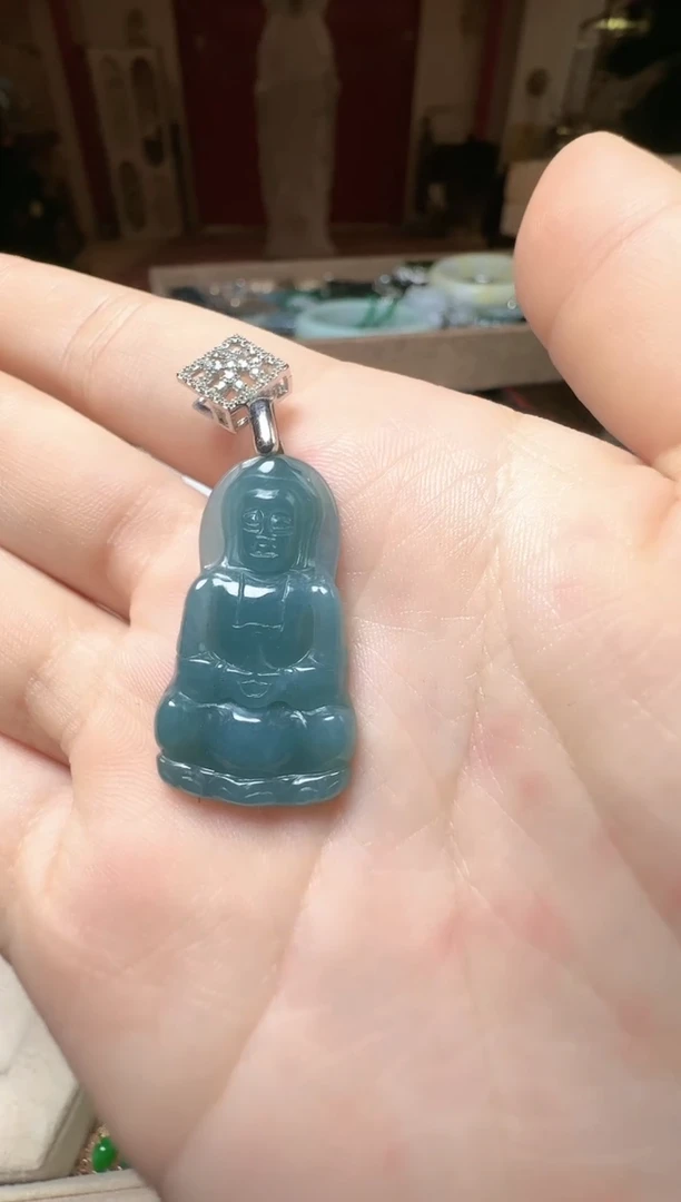 【闪购商品】翡翠吊坠(不含链)未镶嵌翡翠