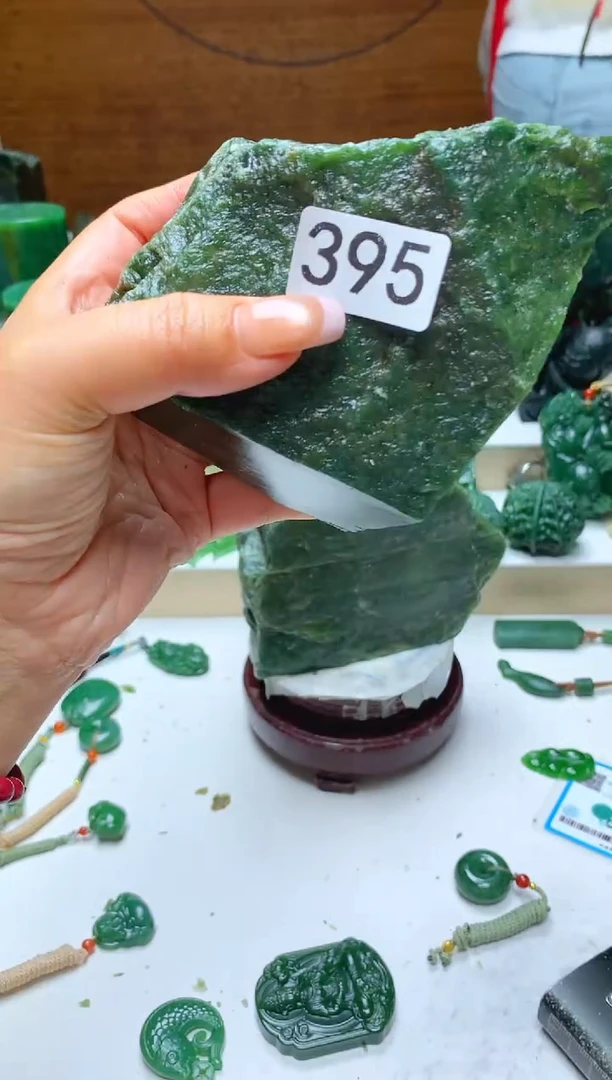 未镶嵌和田玉摆件1