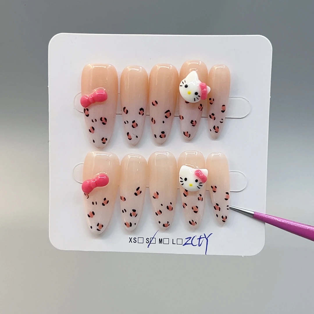 【粉豹纹Kitty】夏日渐变粉色豹纹HelloKitty手绘中长款可拆卸美甲