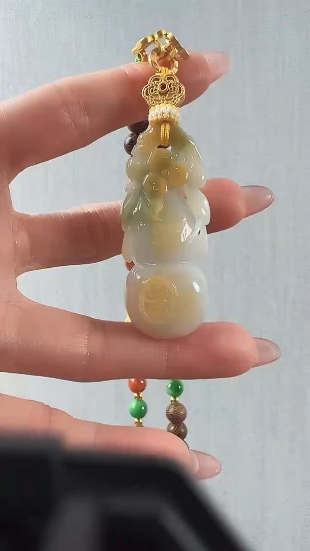 颈饰未镶嵌翡翠葫芦