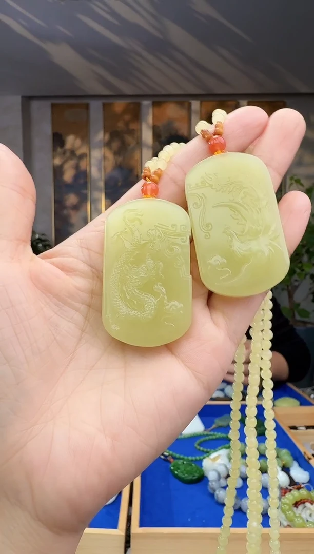 未镶嵌和田玉挂件拍一发一