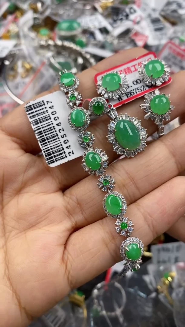 银S925镶嵌戒指翡翠333              8