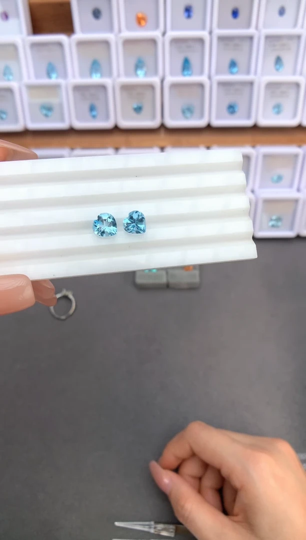 未镶嵌裸石定制托帕石3ct