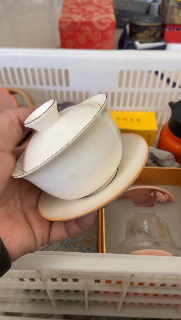 杯无运费险有瑕疵的摄影的产品有使用过的痕迹有点脏介意勿拍