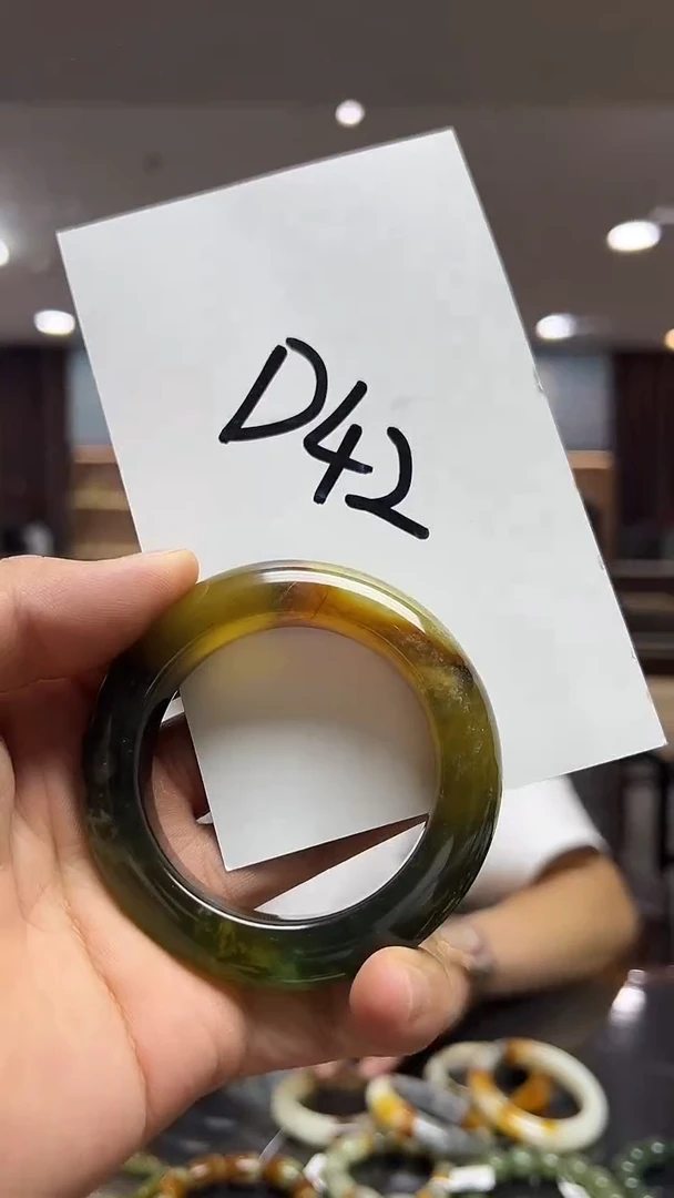 未镶嵌蛇纹石玉手镯多样性发货其中发一