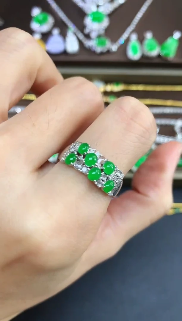 18K金镶嵌戒指翡翠262|