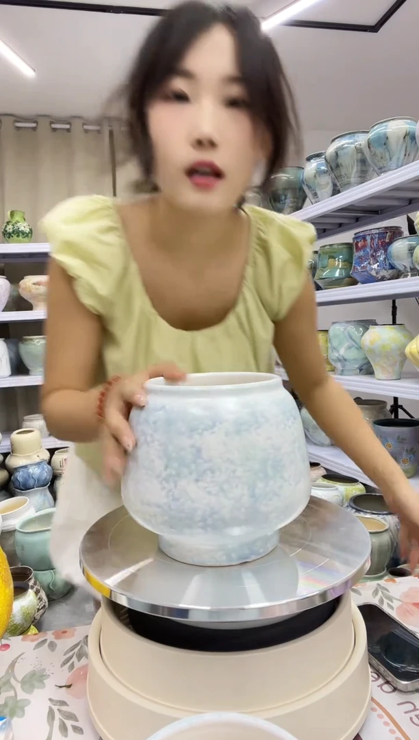 【     8.28     陶瓷花盆     】