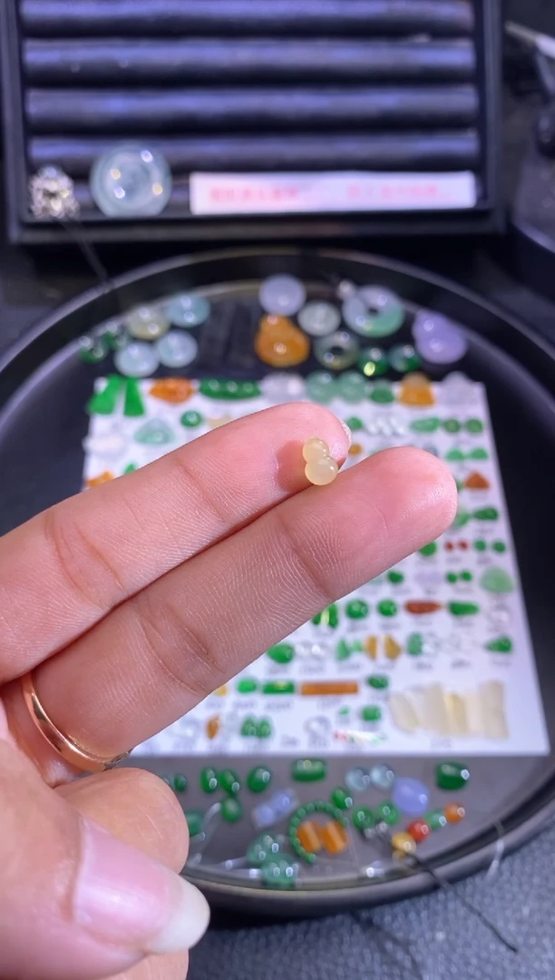 未镶嵌挂件翡翠葫芦