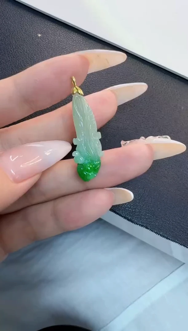 翡翠18K金镶嵌吊坠(不含链)天然缅甸A货翡翠