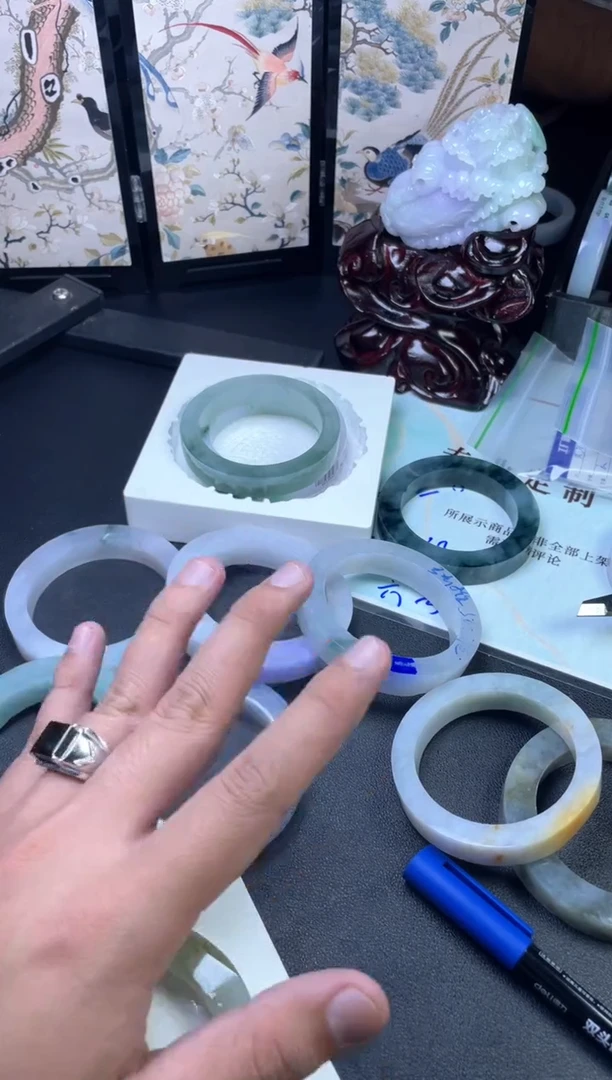 未镶嵌定制翡翠鱼*定制手镯发一件