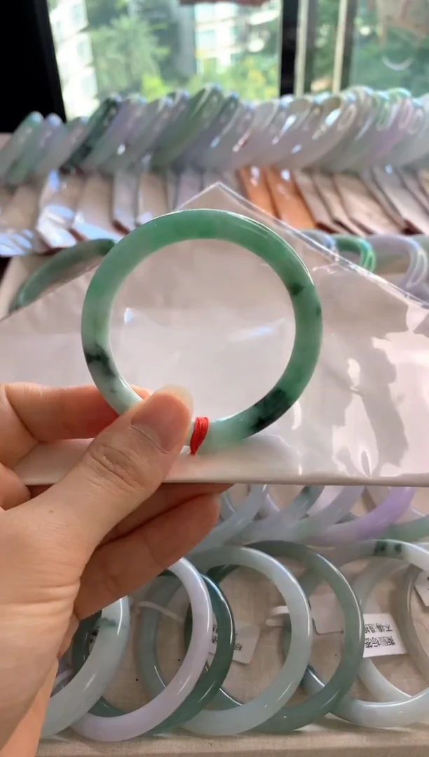 未镶嵌手镯翡翠52.5圆条色