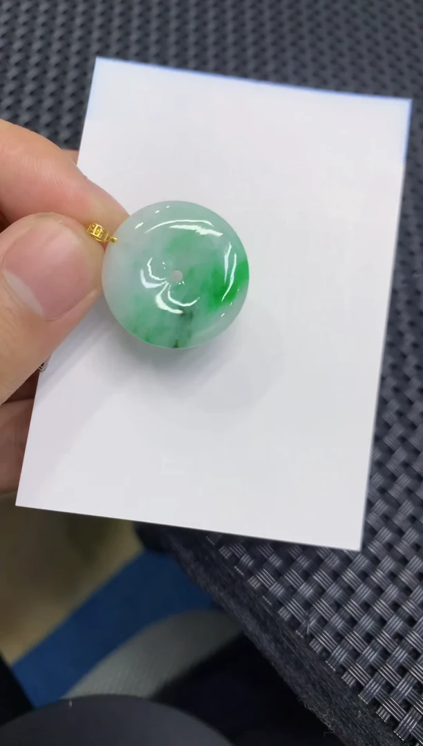 颈饰18K金镶嵌翡翠天然缅甸翡翠A货