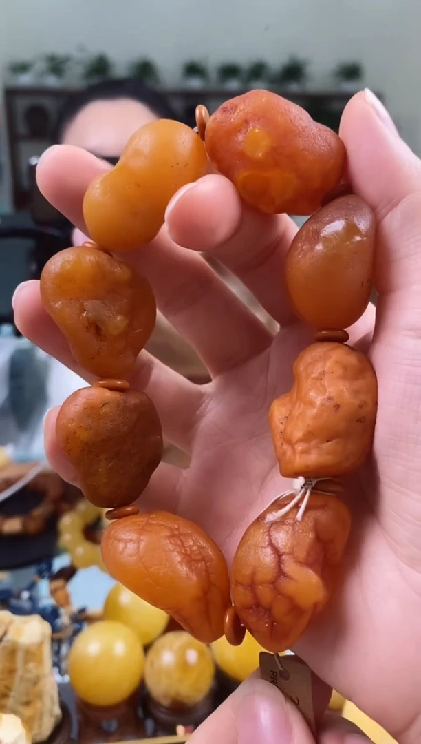 【闪购商品】琥珀手串未镶嵌手串