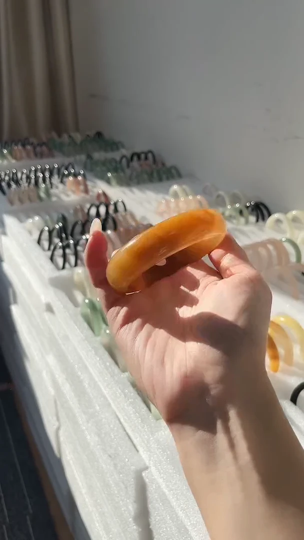 未镶嵌手镯石英质玉HL109-57