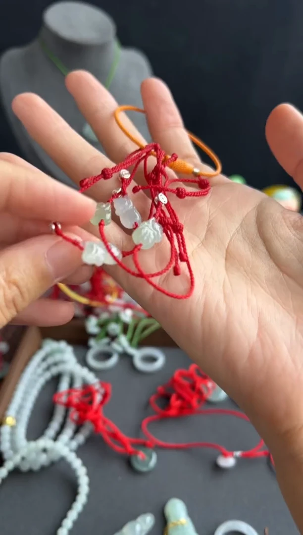 翡翠未镶嵌颈饰134买断多样性发一鼠