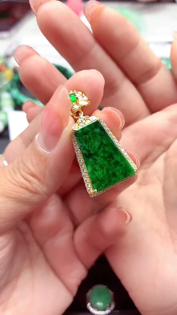 【闪购商品】翡翠颈饰银S925镶嵌颈饰