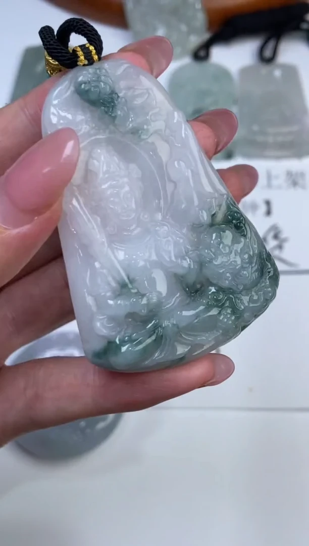 翡翠挂件未镶嵌 2221400