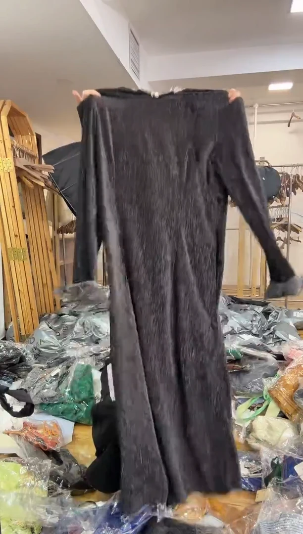 裙子 没腰带  M 110斤以里