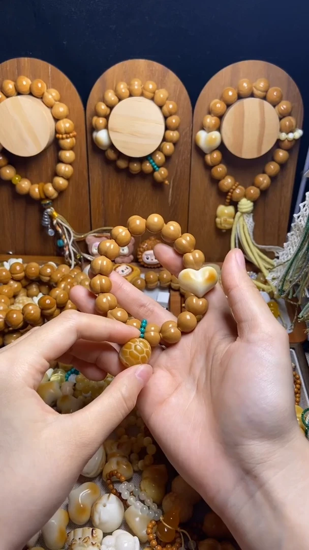 手串猴头核桃巧***犟全品桃心爱心吊坠款手串