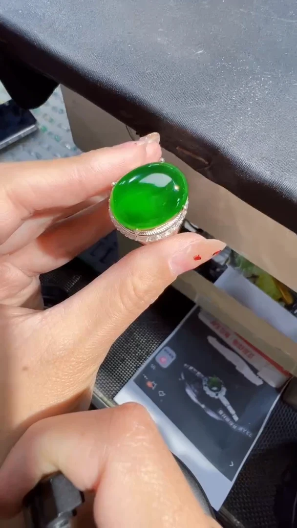 【闪购商品】定制翡翠未镶嵌蛋面1