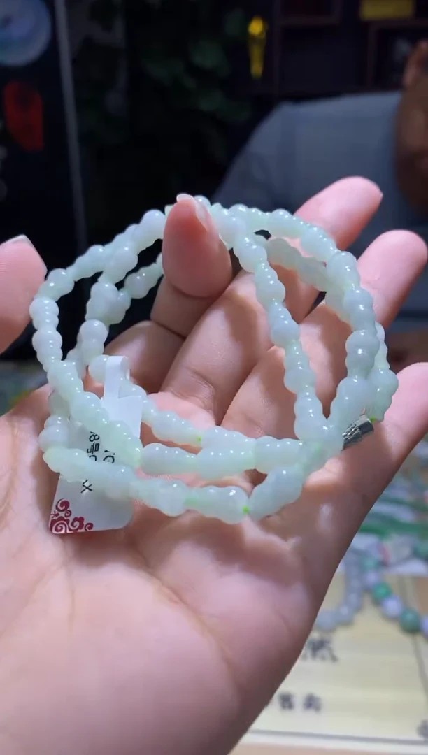 翡翠未镶嵌颈饰长串