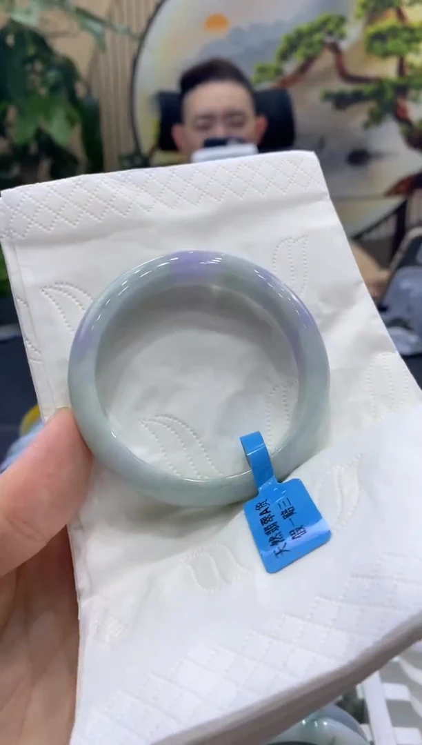 翡翠手镯未镶嵌192