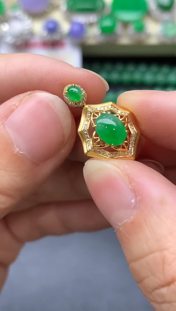 颈饰18K金镶嵌翡翠424-中国好珍宝