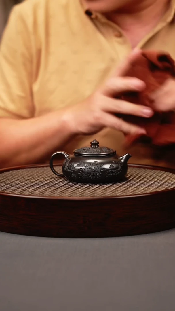 茶壶紫砂高黑泥 寒江 梅花鹿