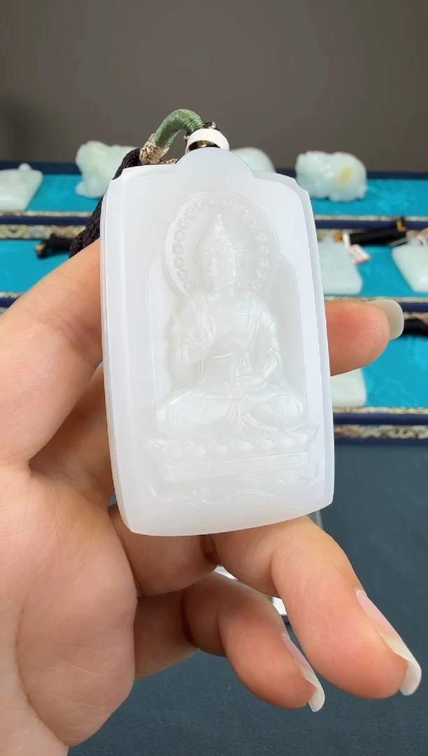 颈饰未镶嵌和田玉1