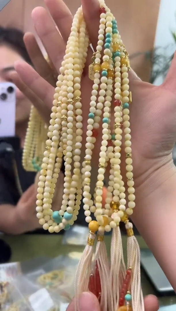 裸石琥珀未镶嵌琥珀蜜蜡吊坠多样性发一条