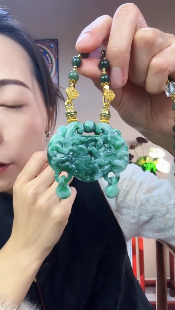 【闪购商品】翡翠颈饰未镶嵌特色原创翡翠颈饰