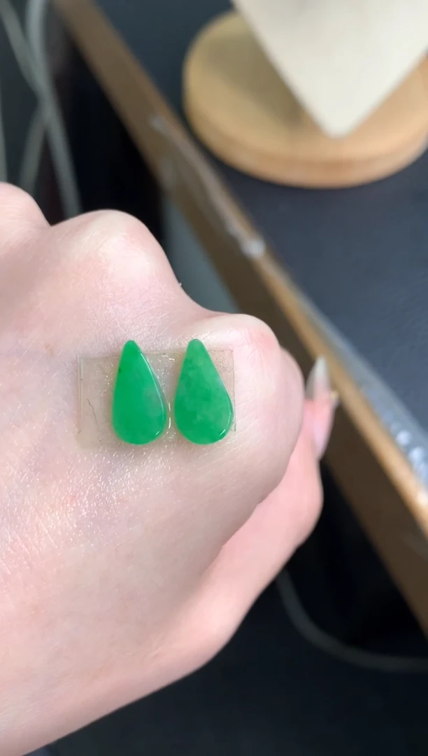 未镶嵌定制翡翠水滴