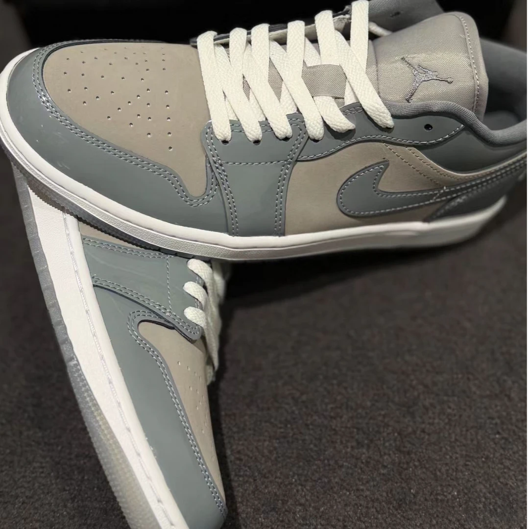 AIR JORDAN AJ1男款漆皮灰白复古运动篮球鞋低帮休闲板鞋官方正品