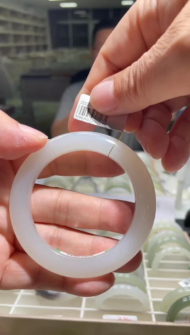 未镶嵌手镯和田玉57-58圈口 0242