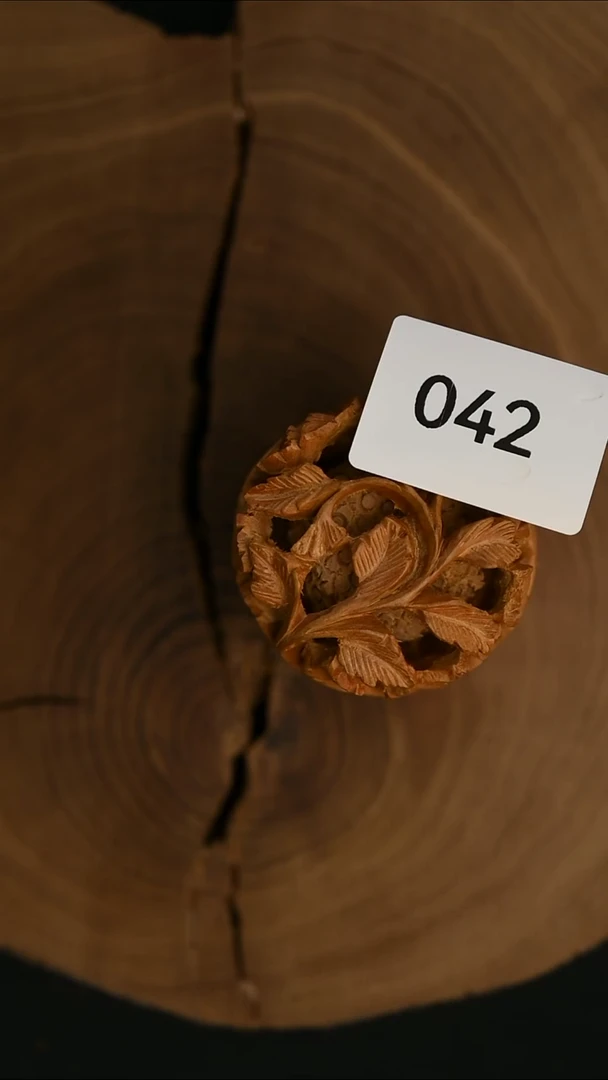 檀香木其他镂空摆件 57克-6-042