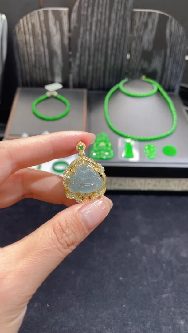 吊坠(不含链)银S925镀金镶嵌翡翠天然翡翠A货白冰银镀金镶佛公