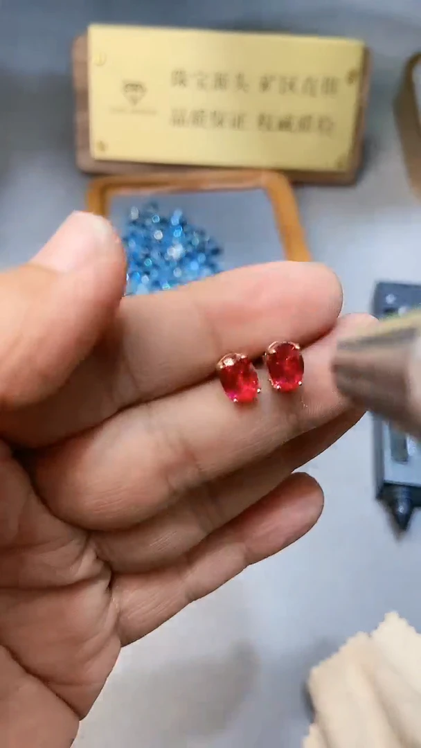 【闪购商品】红宝石耳饰银S925镶嵌354