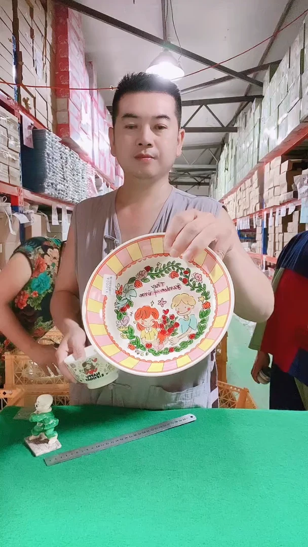 瓷片碗碟好物一件不留@@1